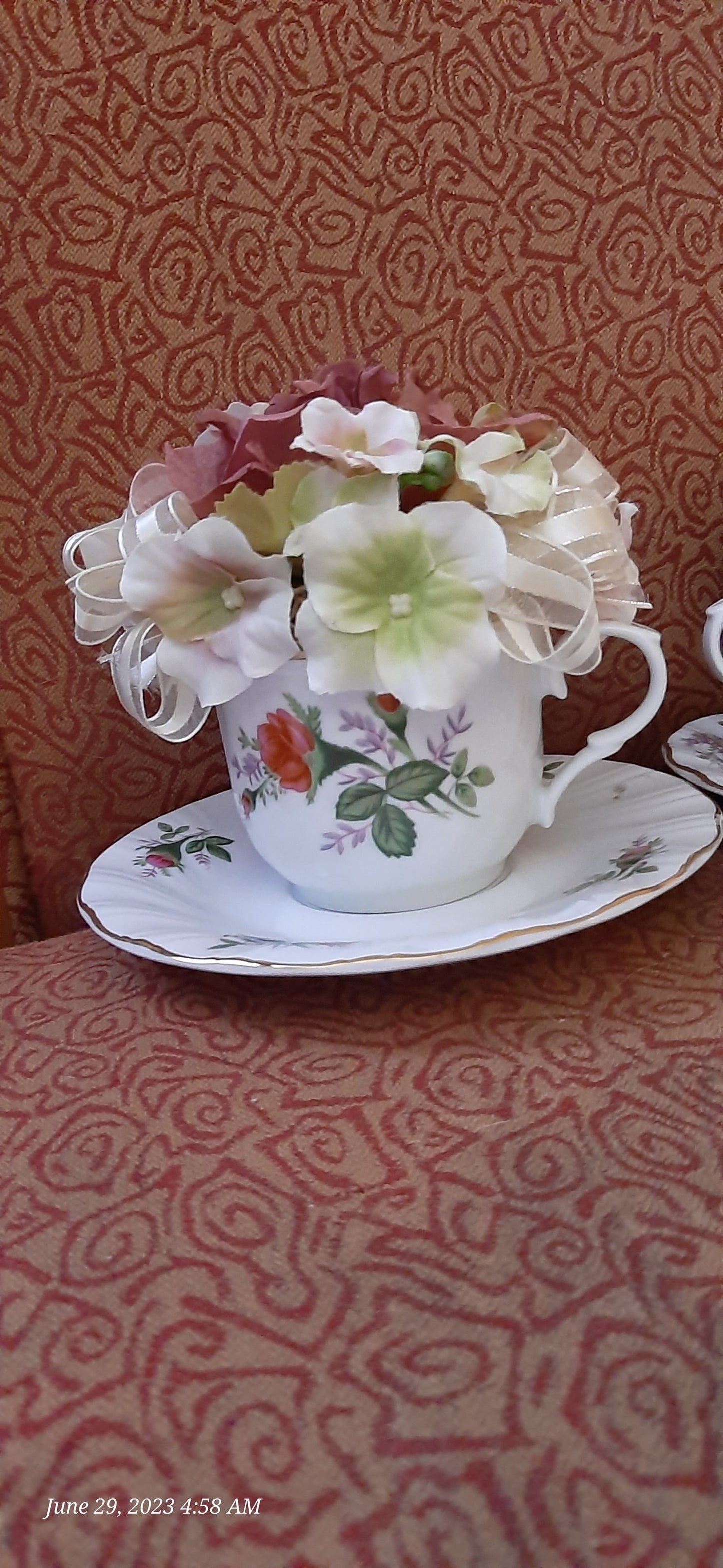 Coffee Cup of Flowers (silk)